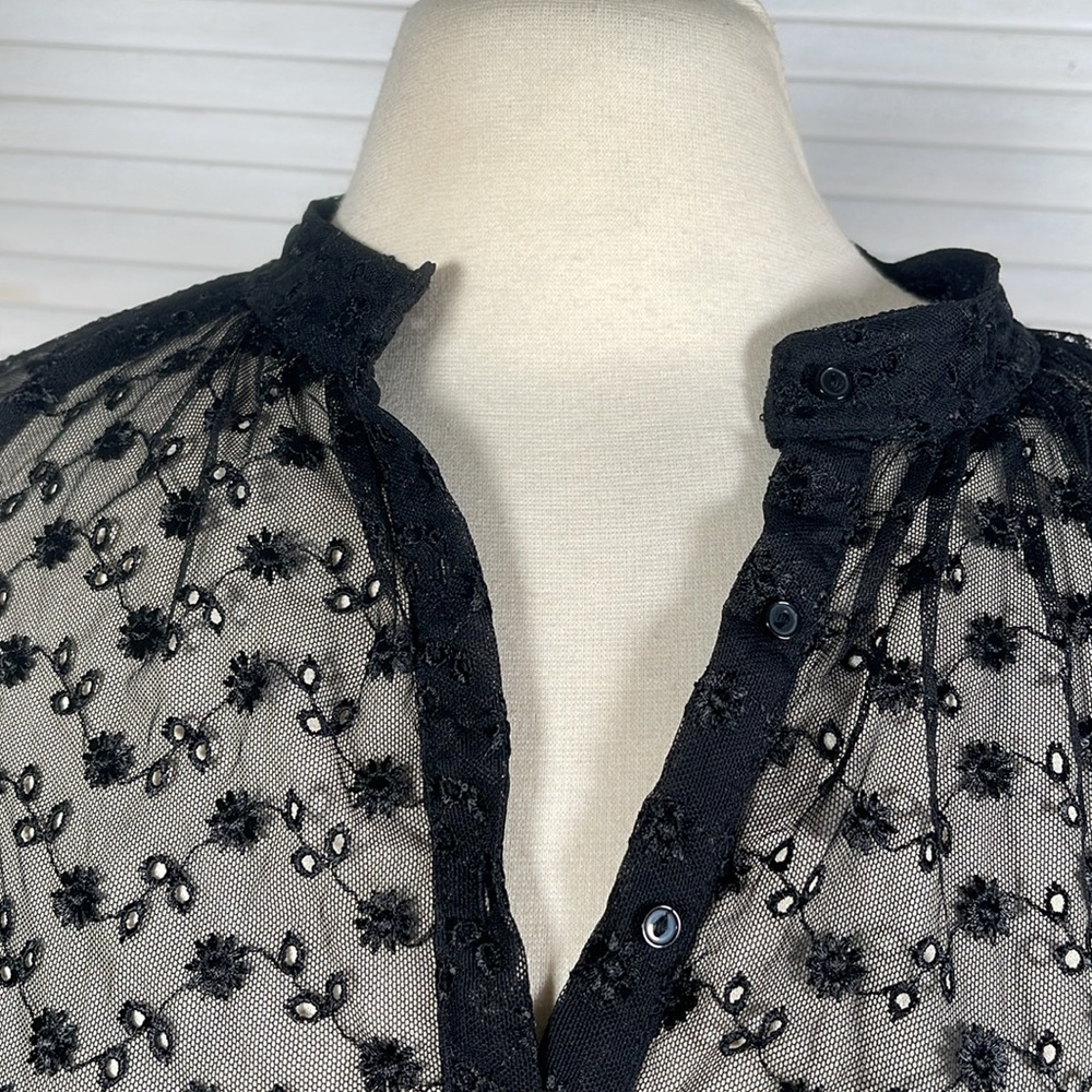 Y2K. Express Embroidered Mesh Lace Top, size: M. - Picture 3 of 9